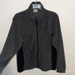 Columbia Two-tone boys jacket; size 18/20